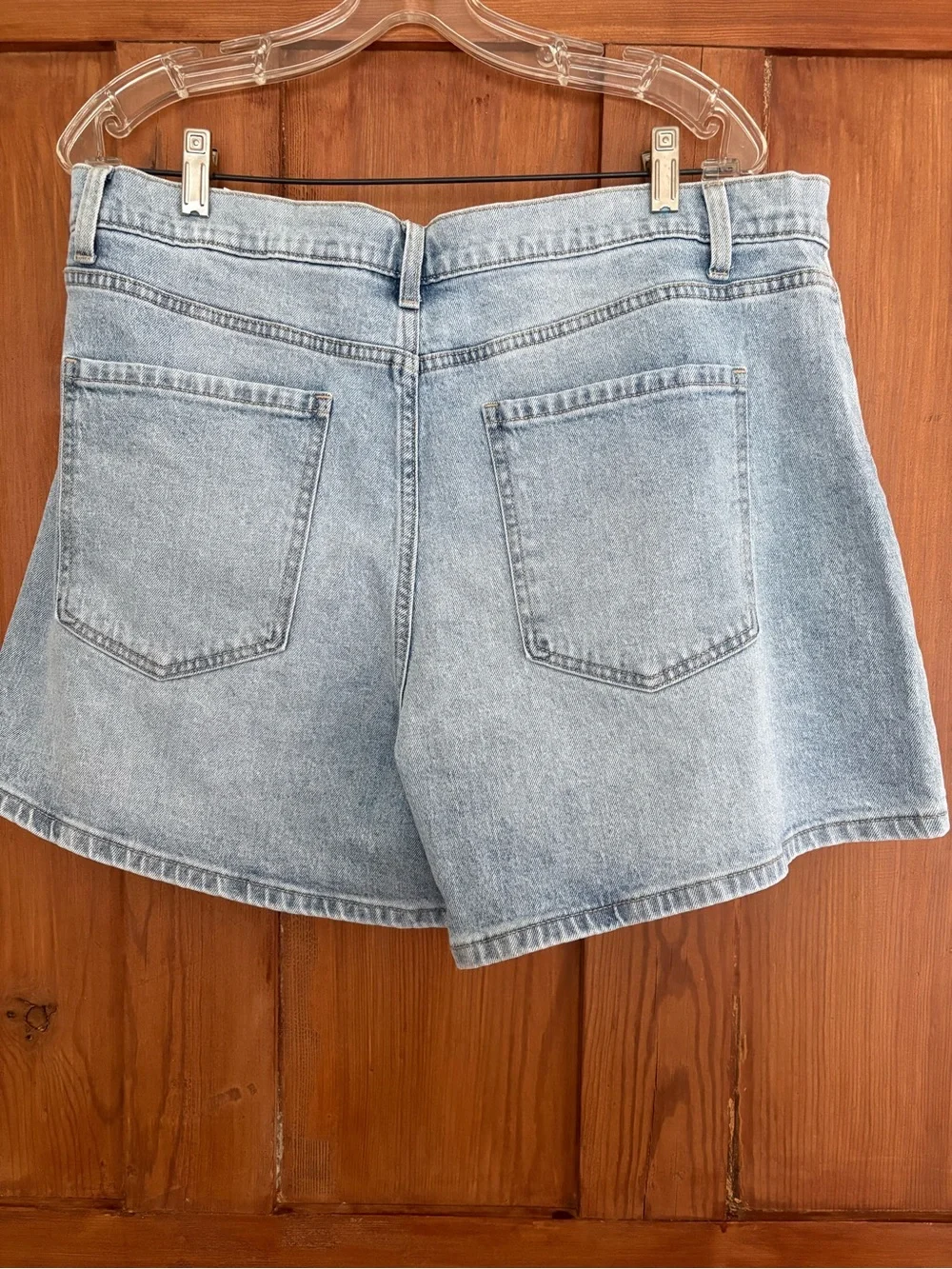 NWT Time and Tru Light Wash High-Rise Jean Blue  Shorts Size 18